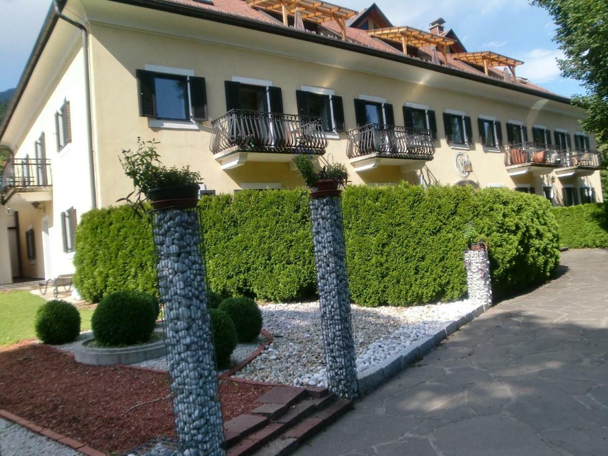 Garten- & Loggia-Appartement Herrenhaus Dellach im Drautal 外观 照片