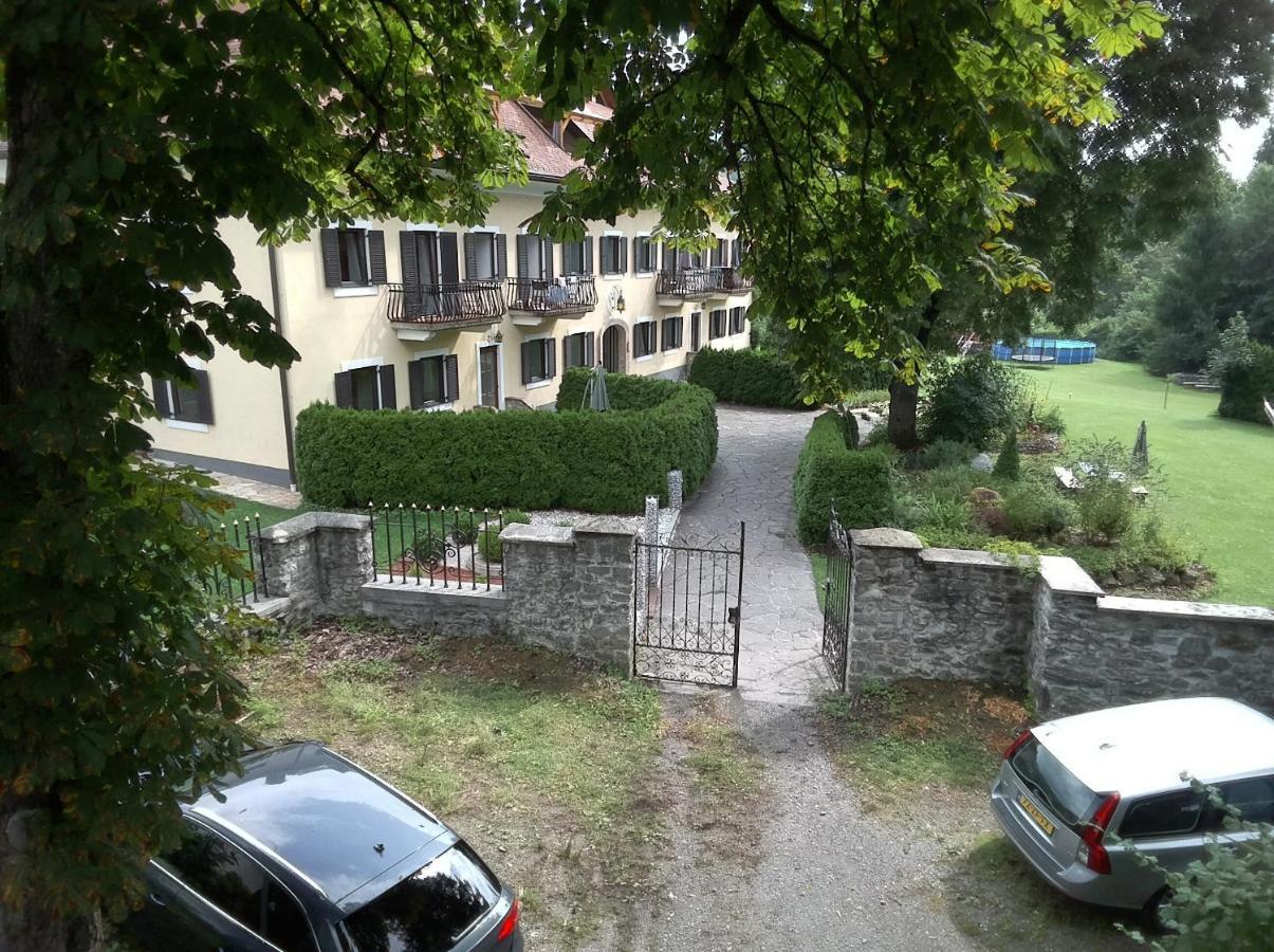 Garten- & Loggia-Appartement Herrenhaus Dellach im Drautal 外观 照片